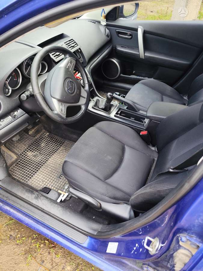 Mazda 6 dalimis