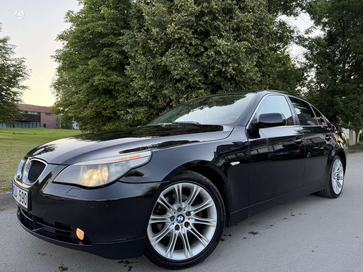 BMW 525, 2.5 l., Седан