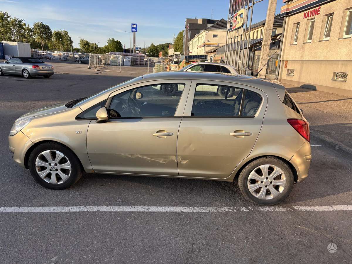 Opel Corsa, 1.3 l., Хэтчбек