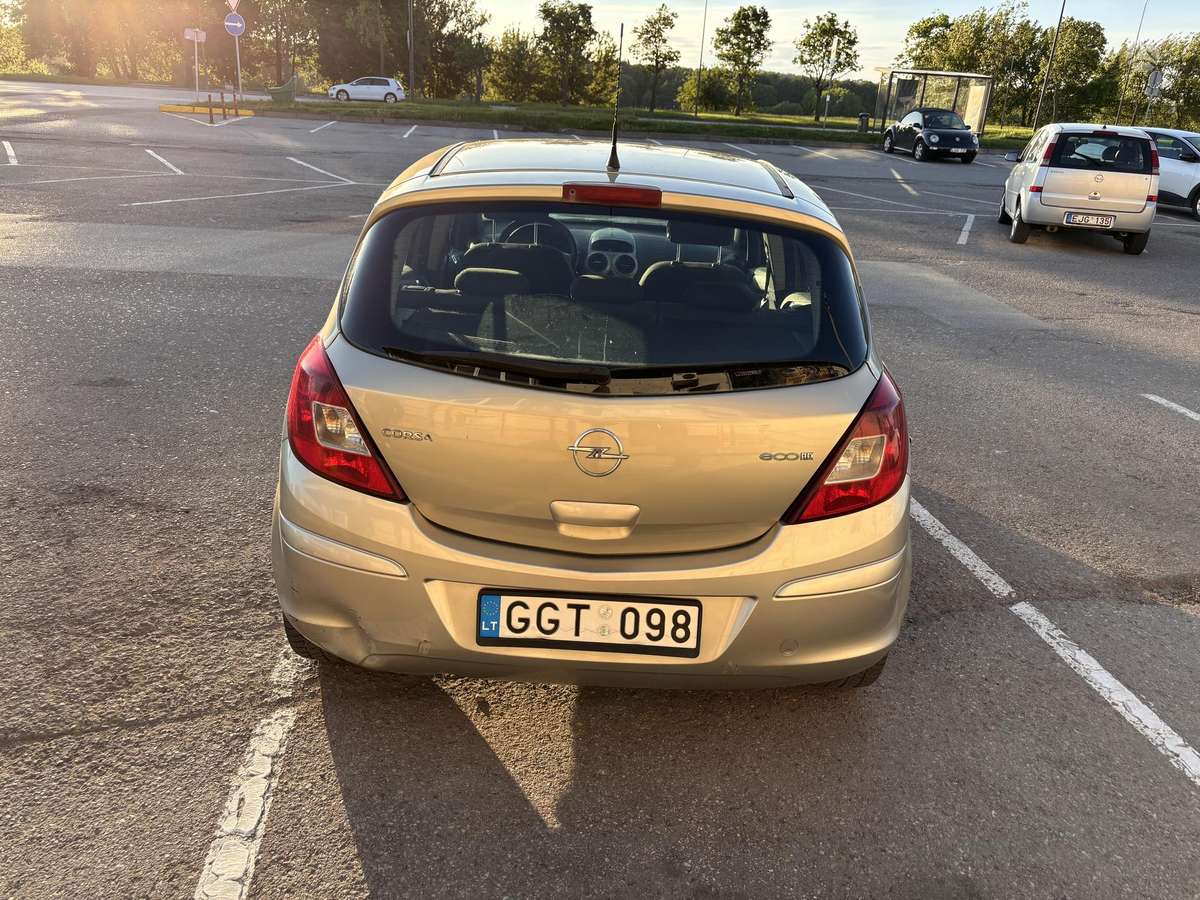 Opel Corsa, 1.3 l., hatchback