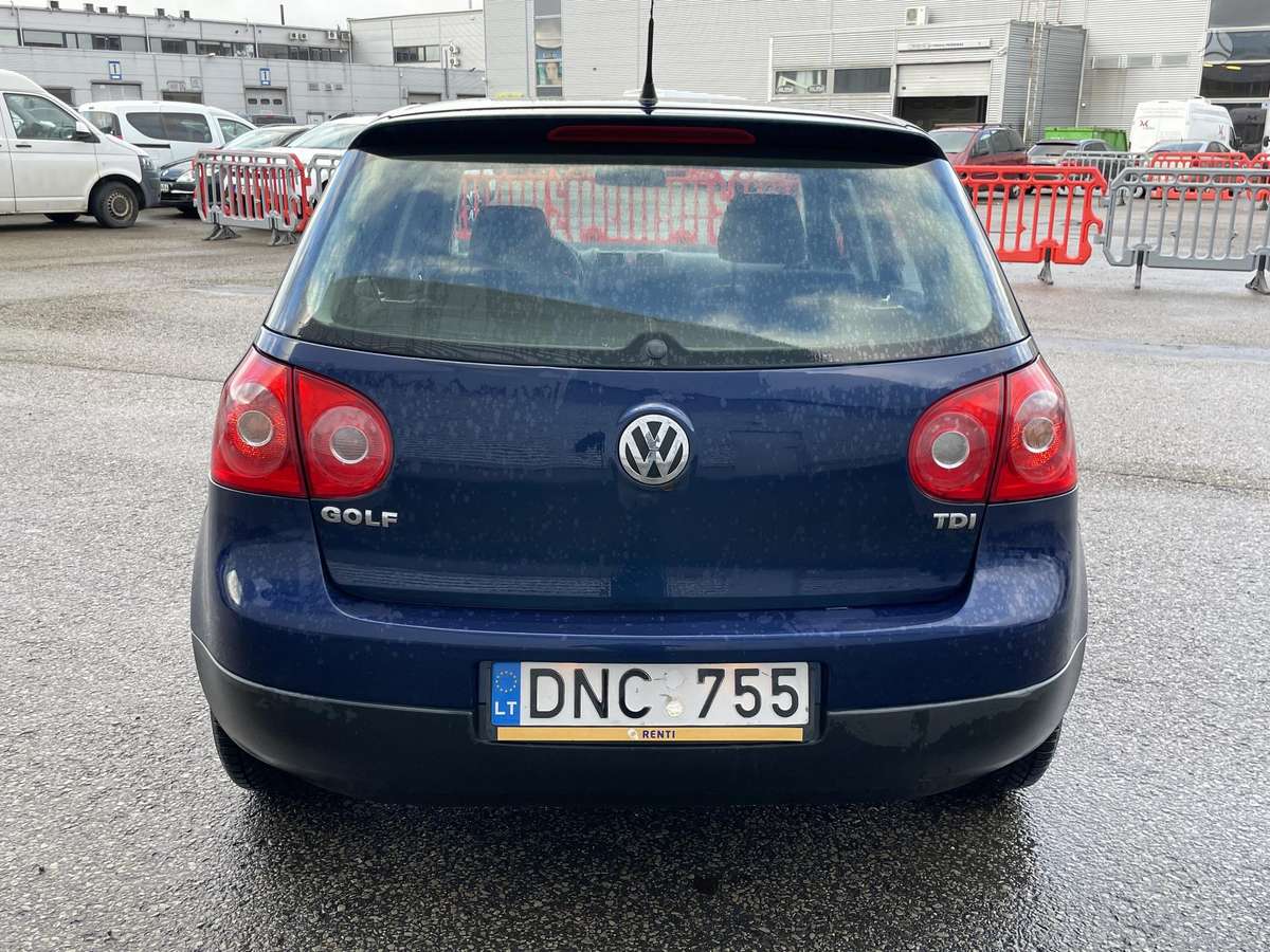 Volkswagen Golf - 5