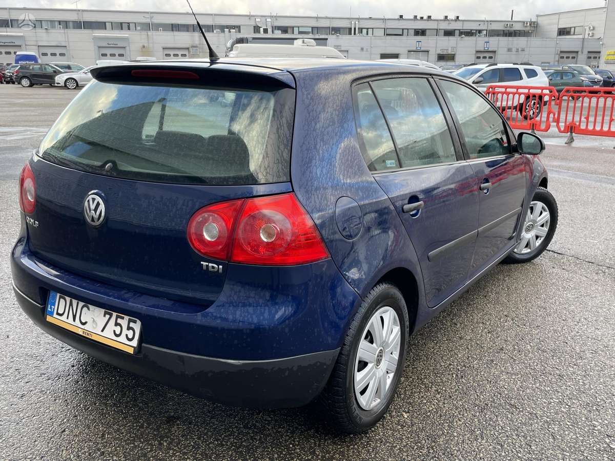 Volkswagen Golf - 4