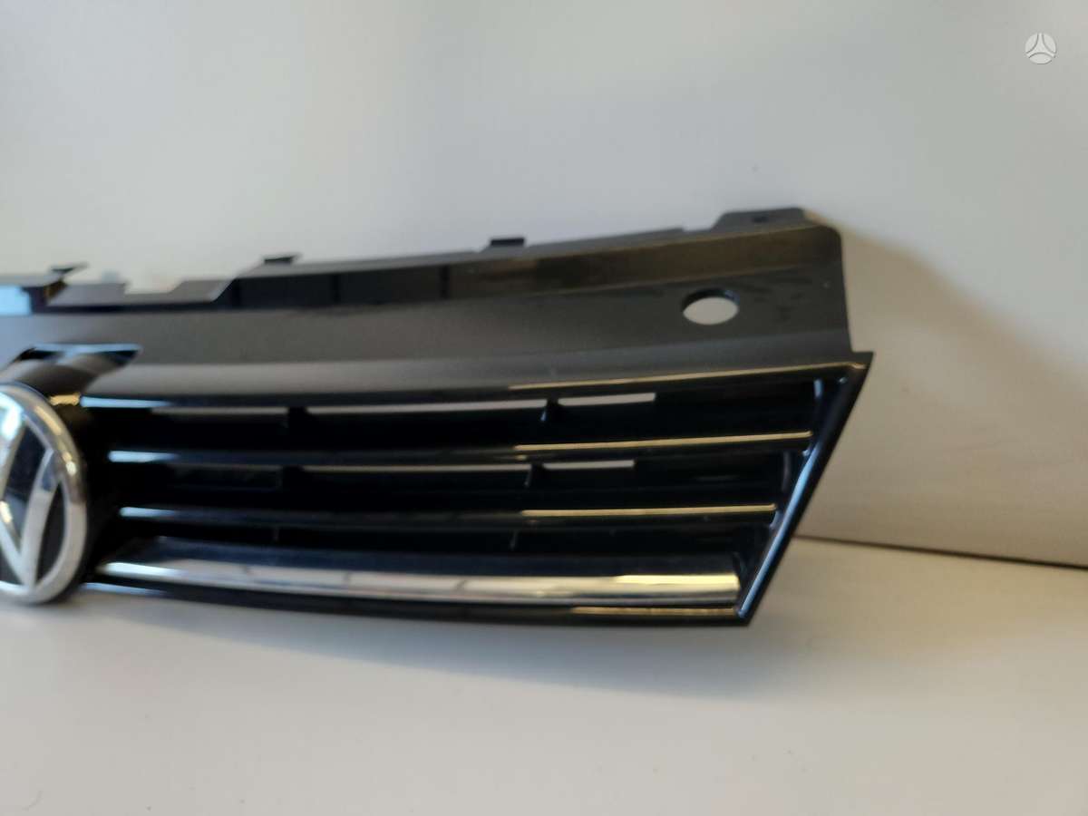 Volkswagen Polo, 6C0853653E, front grill