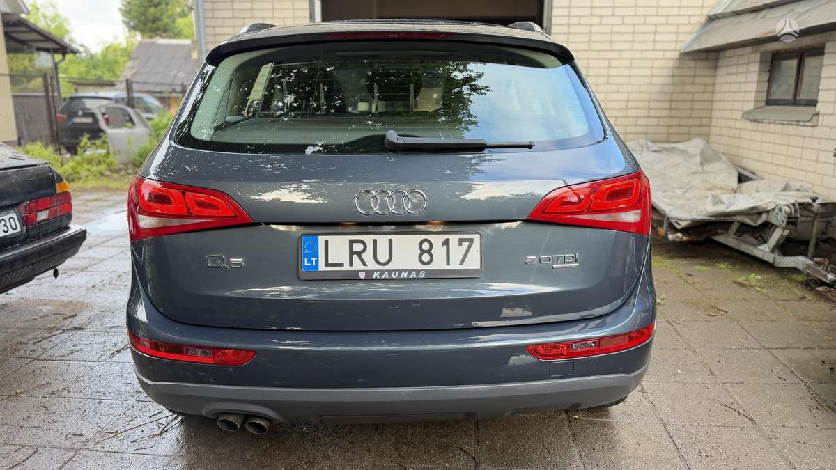 Audi Q5, 2.0 l., Минивэн
