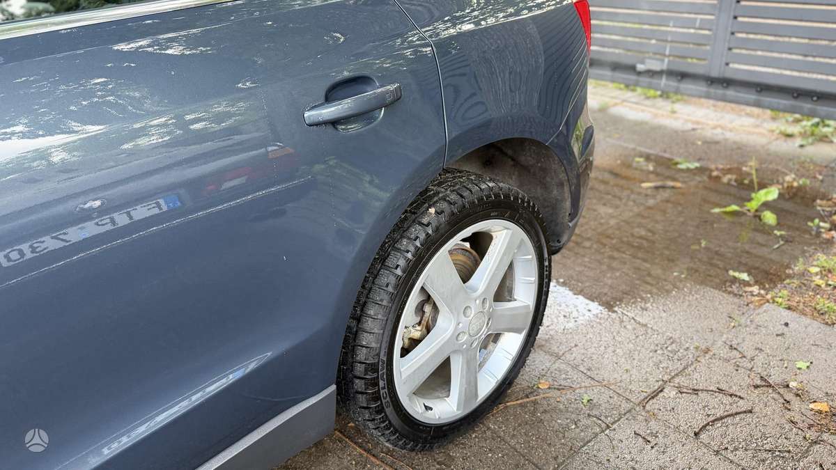 Audi Q5, 2.0 l., Минивэн