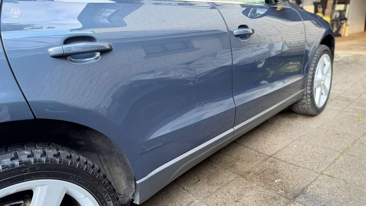 Audi Q5, 2.0 l., Минивэн