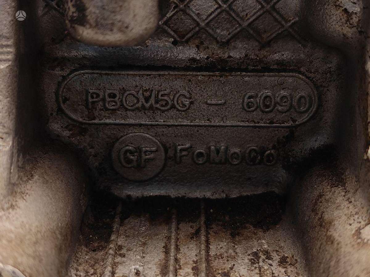 Ford Focus, CM5G-6090-GF, cylinder head