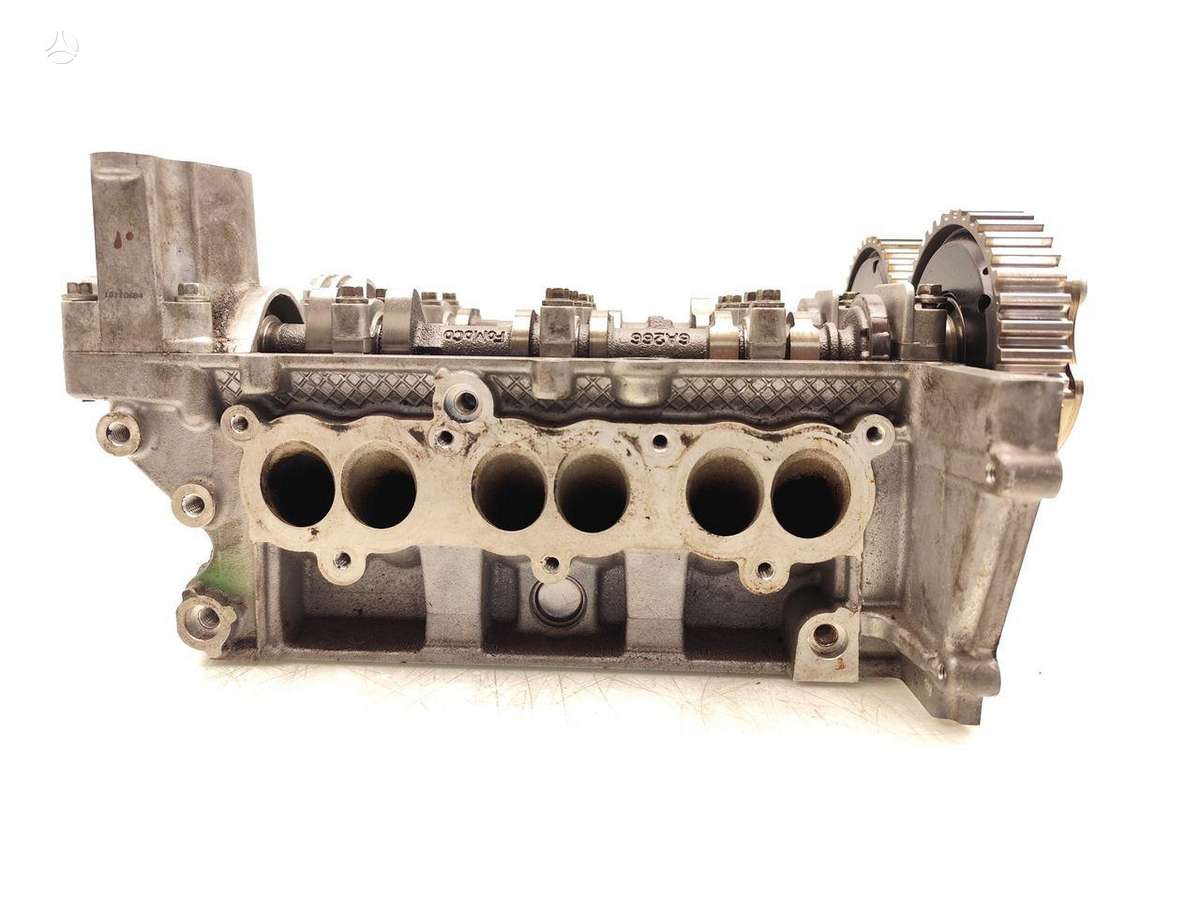 Ford Focus, CM5G-6090-GF, cylinder head