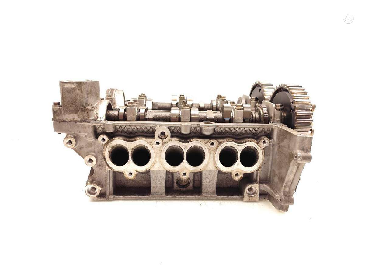 Ford Focus, CM5G-6090-GF, cylinder head