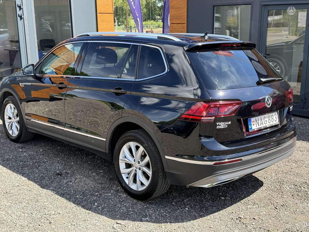 Volkswagen Tiguan - 4