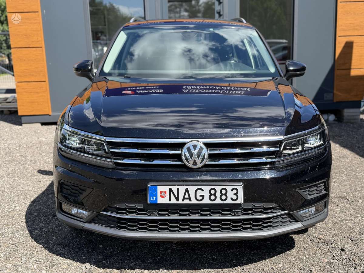 Volkswagen Tiguan - 10