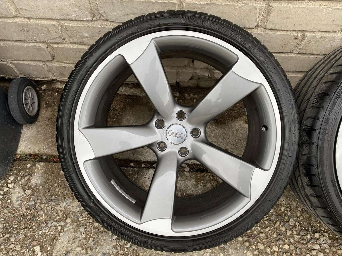 Audi, light alloy, R20