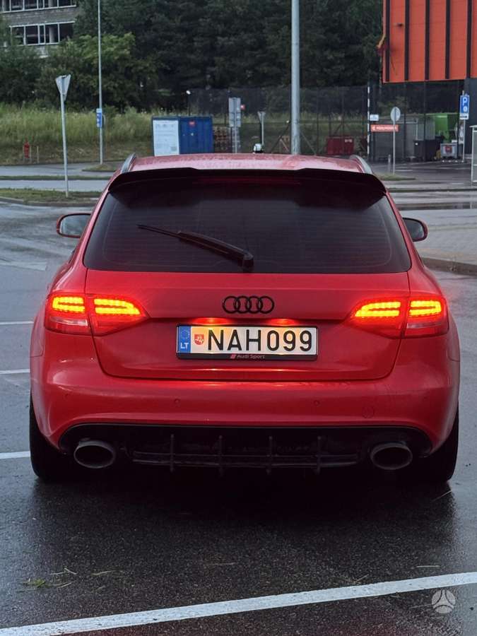 Audi A4, 2.0 l., universalas