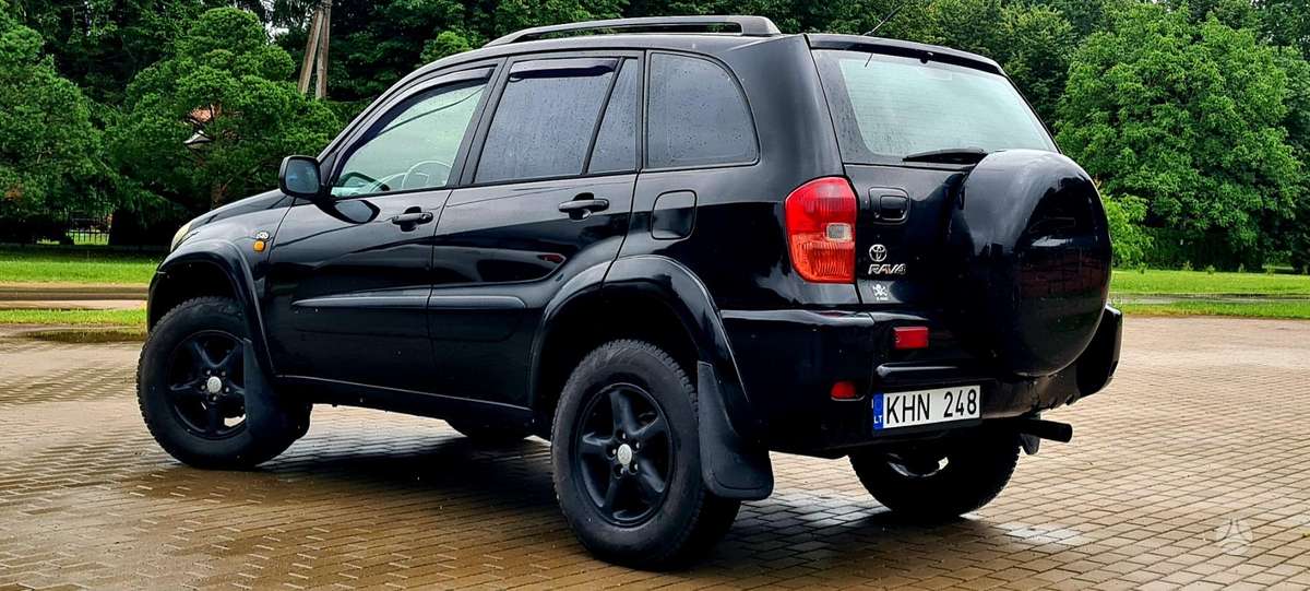 Toyota RAV4 - 4
