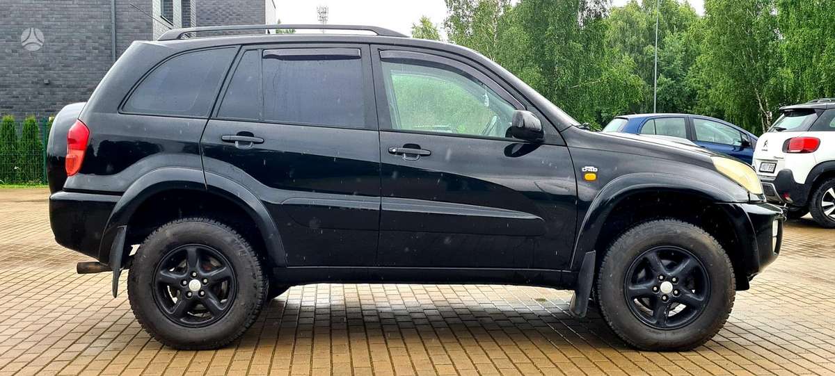 Toyota RAV4 - 7