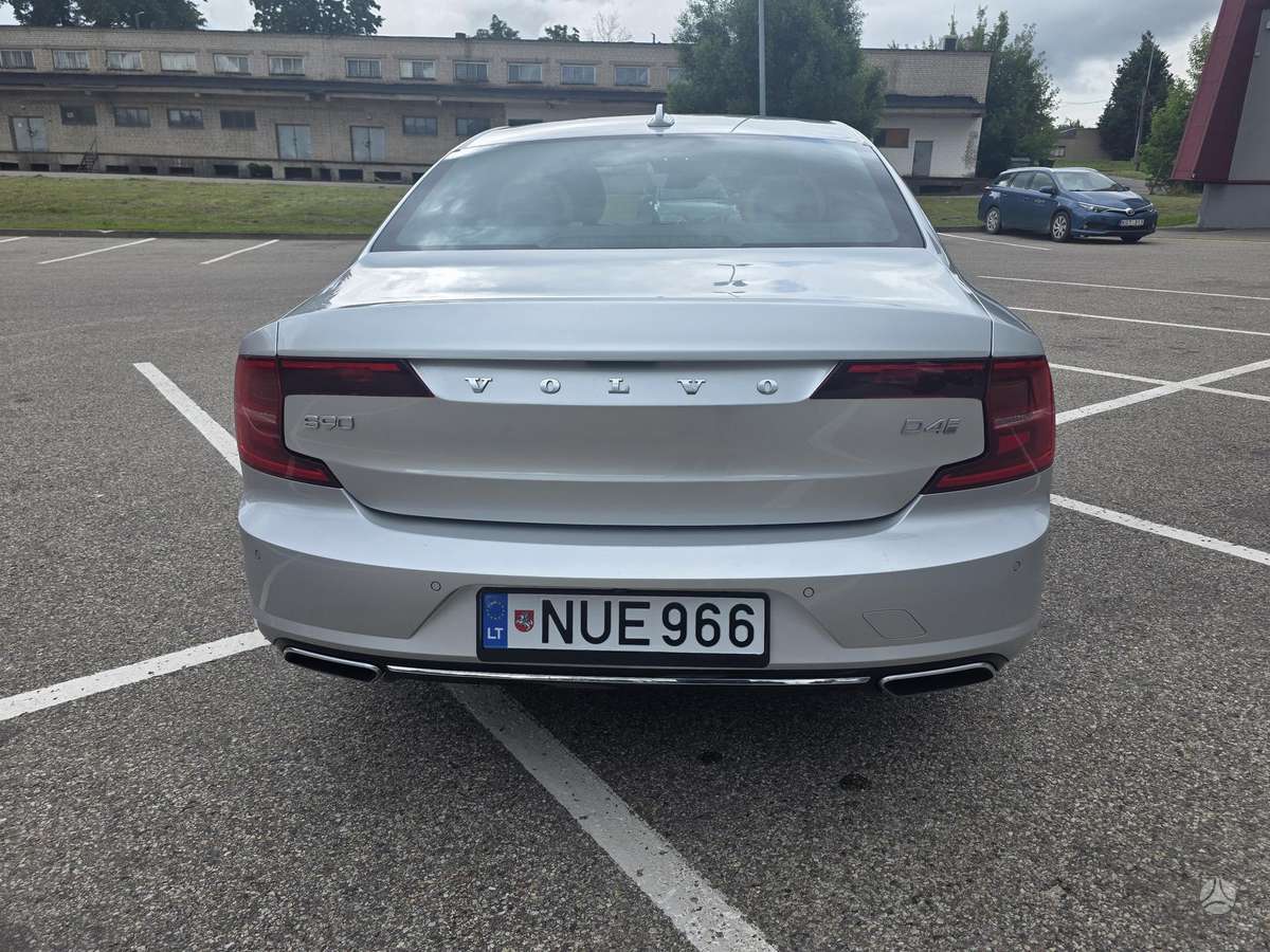 Volvo S90, 2.0 l., Седан