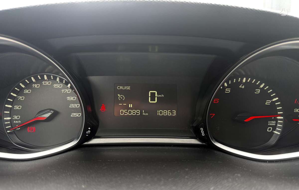 Peugeot 308, 1.2 l., Хэтчбек