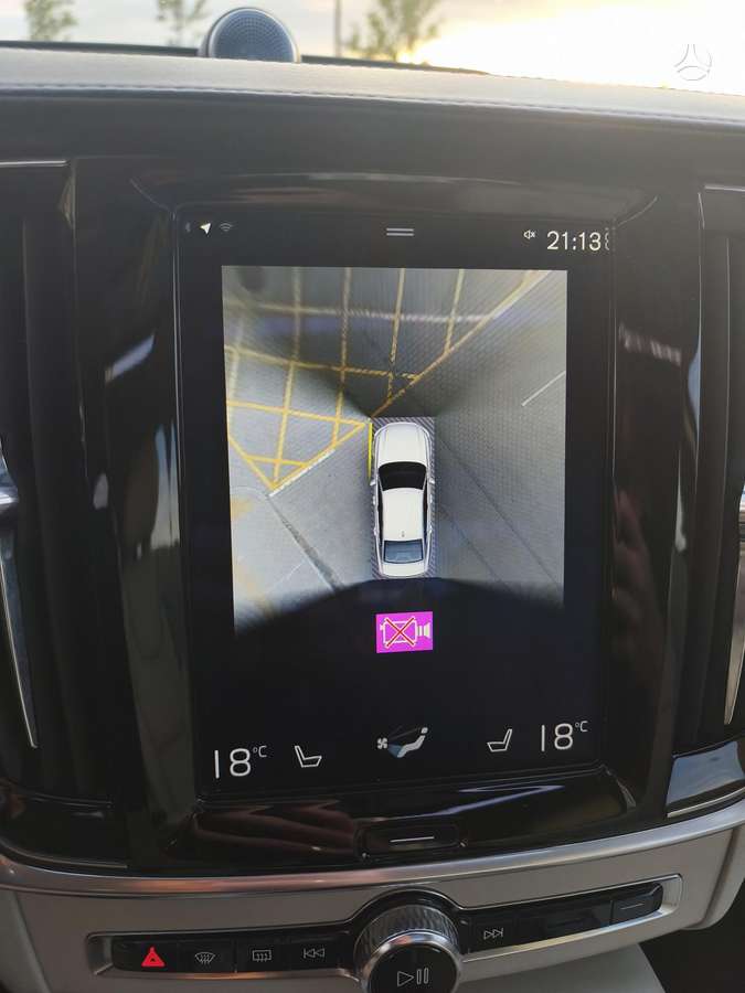 Volvo S90, 2.0 l., Седан