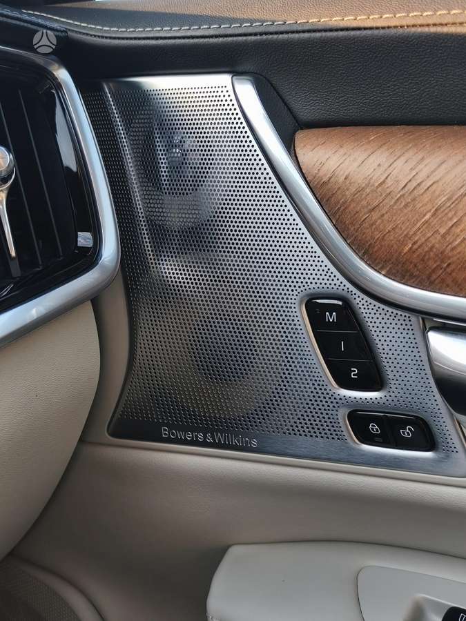 Volvo S90, 2.0 l., Седан
