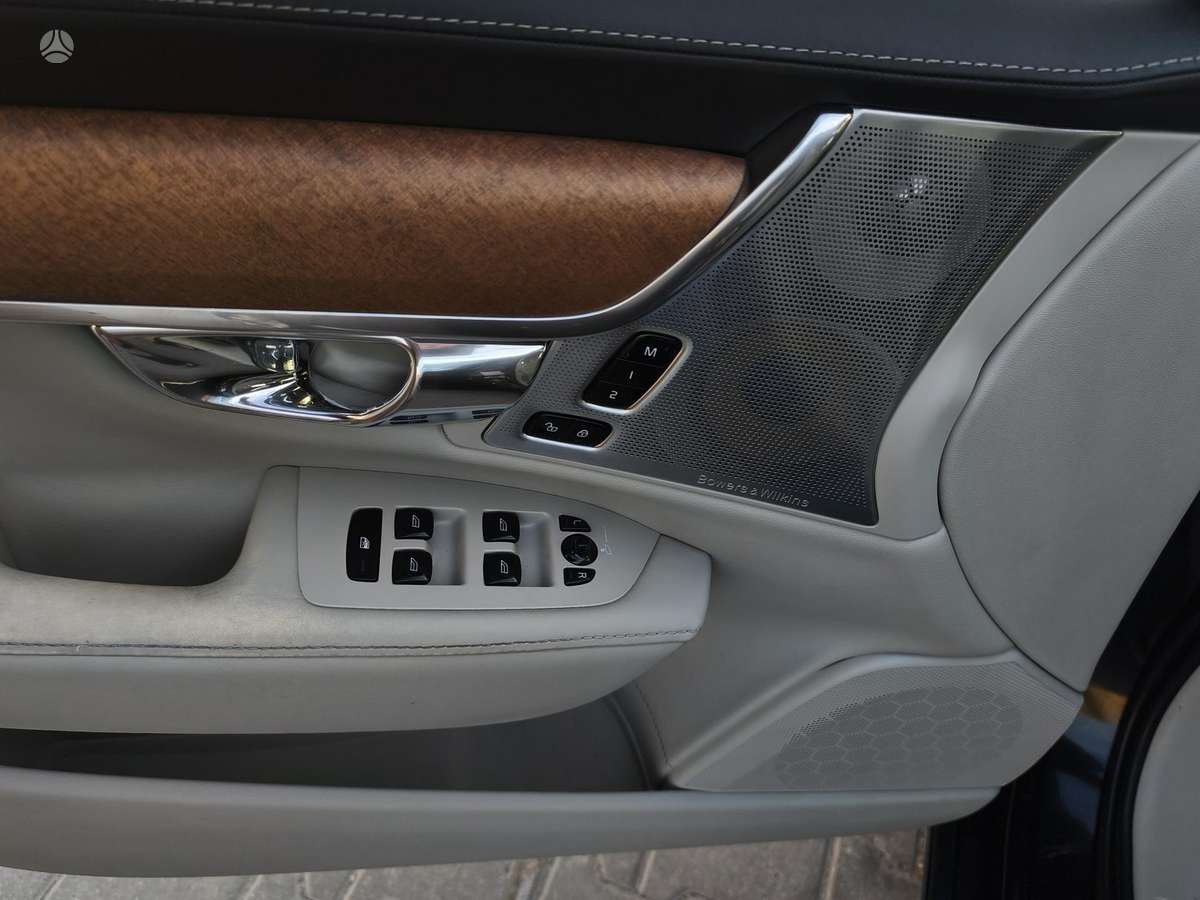 Volvo S90, 2.0 l., Седан