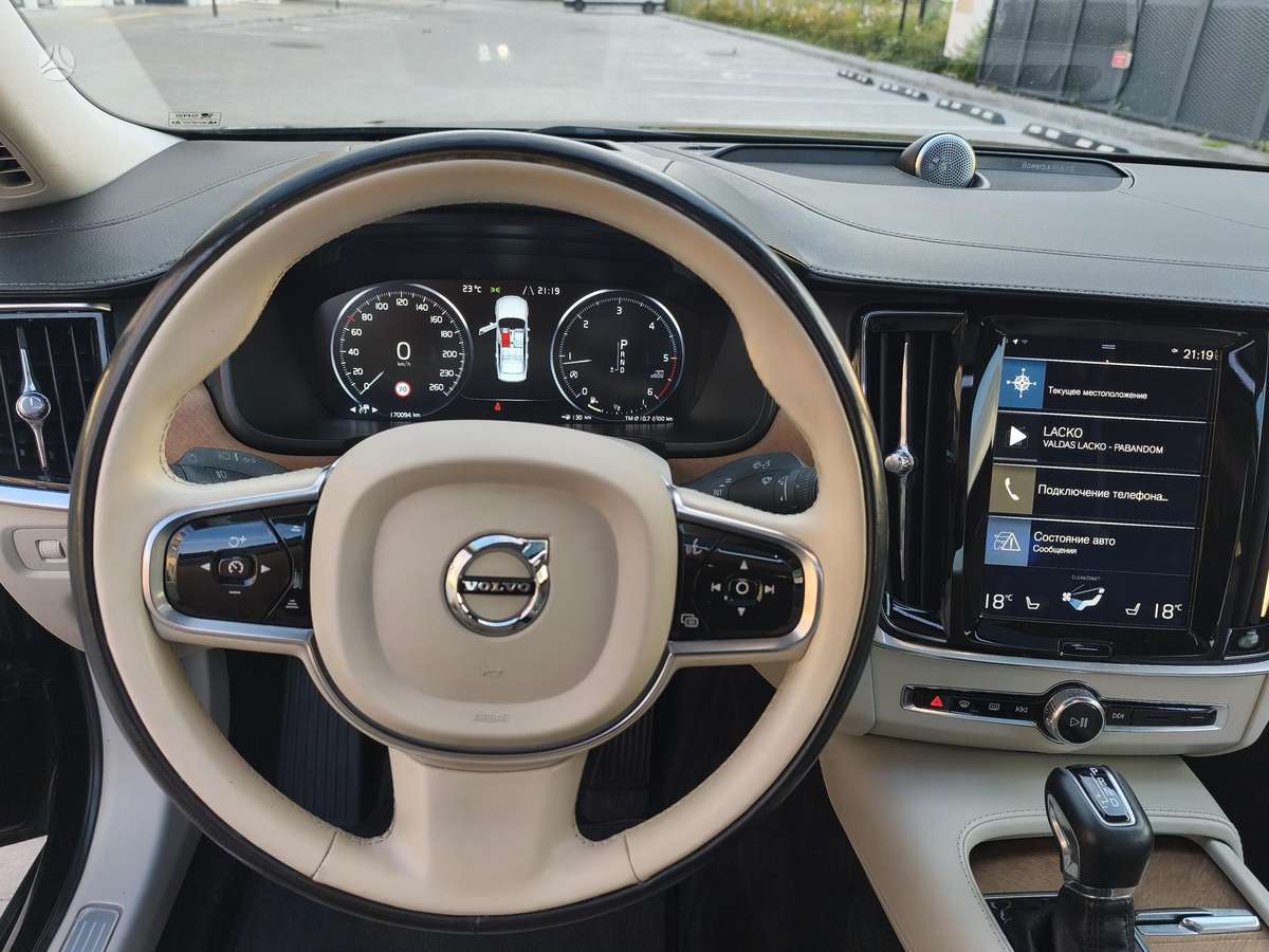 Volvo S90, 2.0 l., Седан
