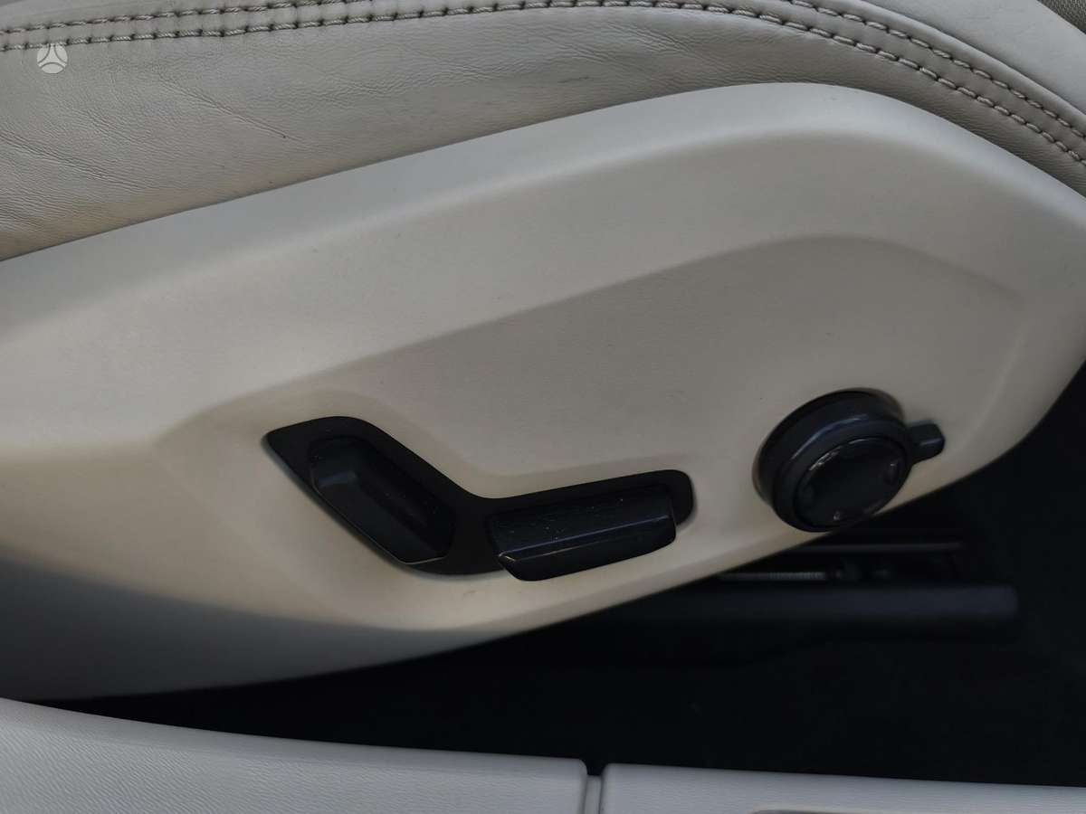 Volvo S90, 2.0 l., Седан