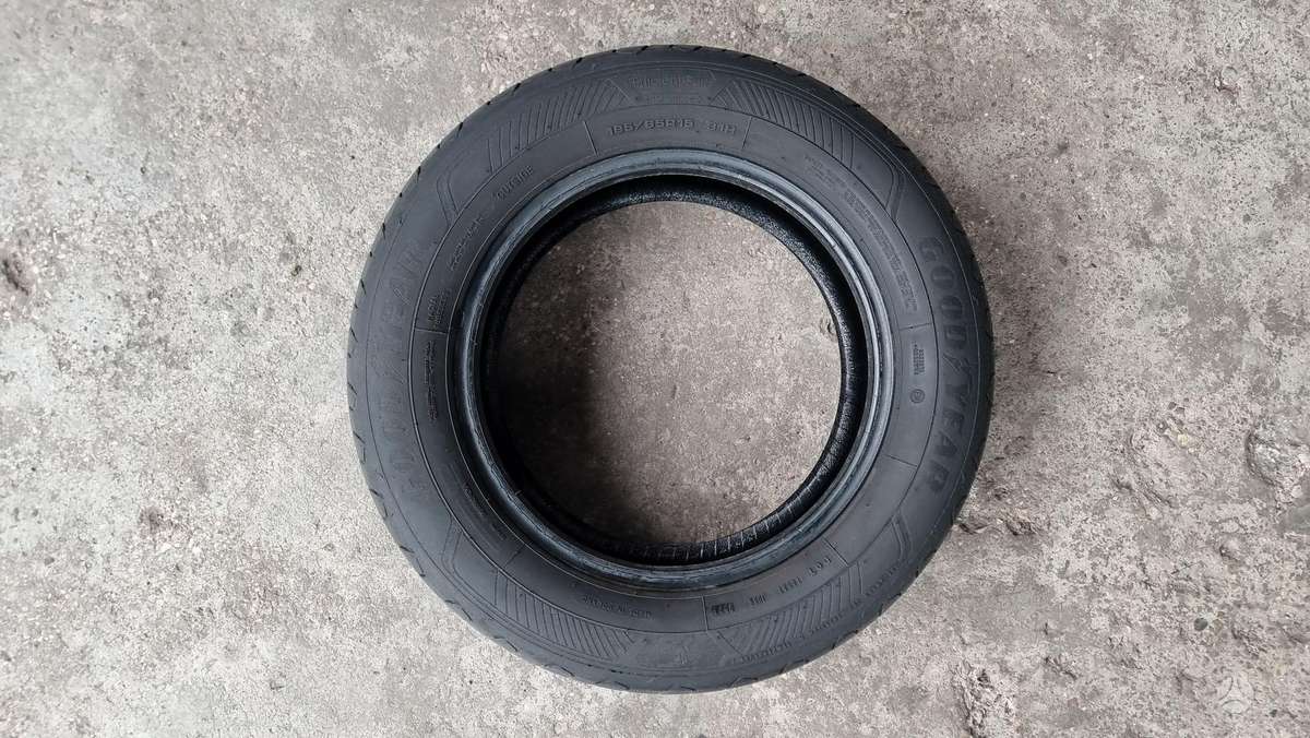 Goodyear Eficient Grip Perfomance 2, летние 195/65 R15