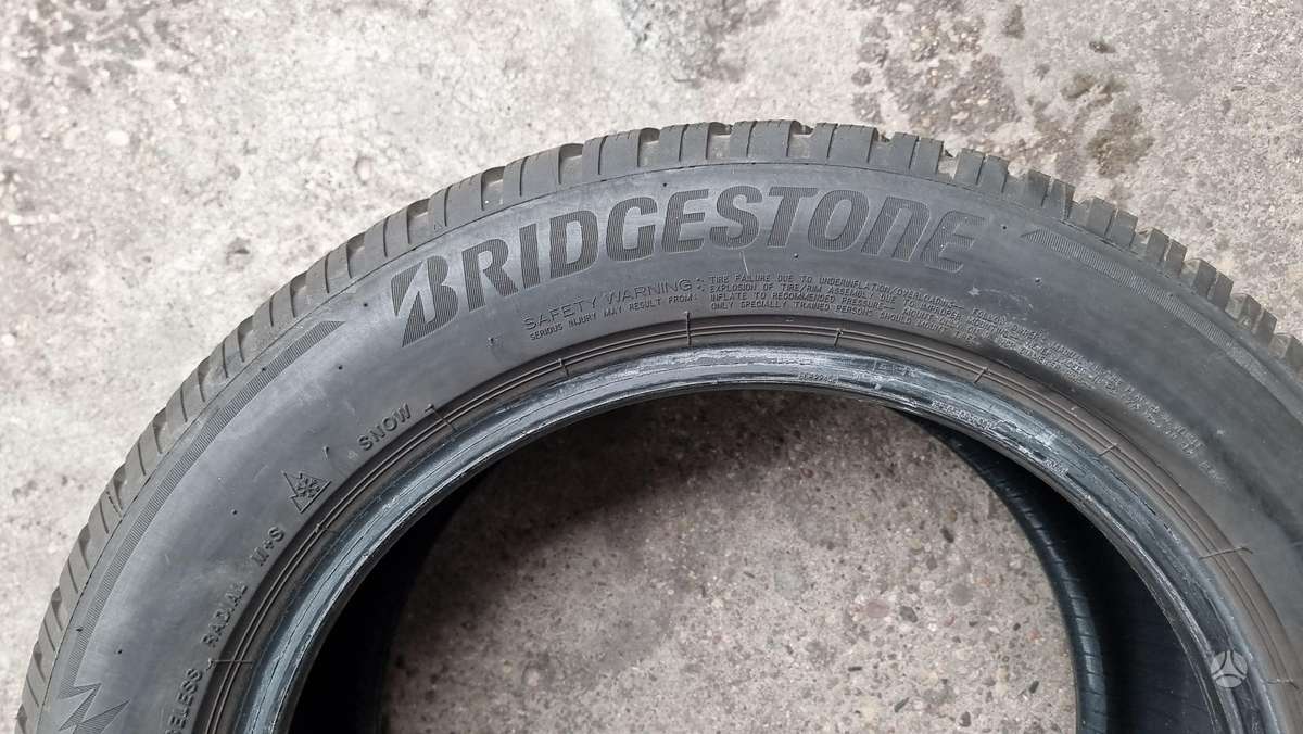 Bridgestone Blizzak LM 005, winter 205/55 R16