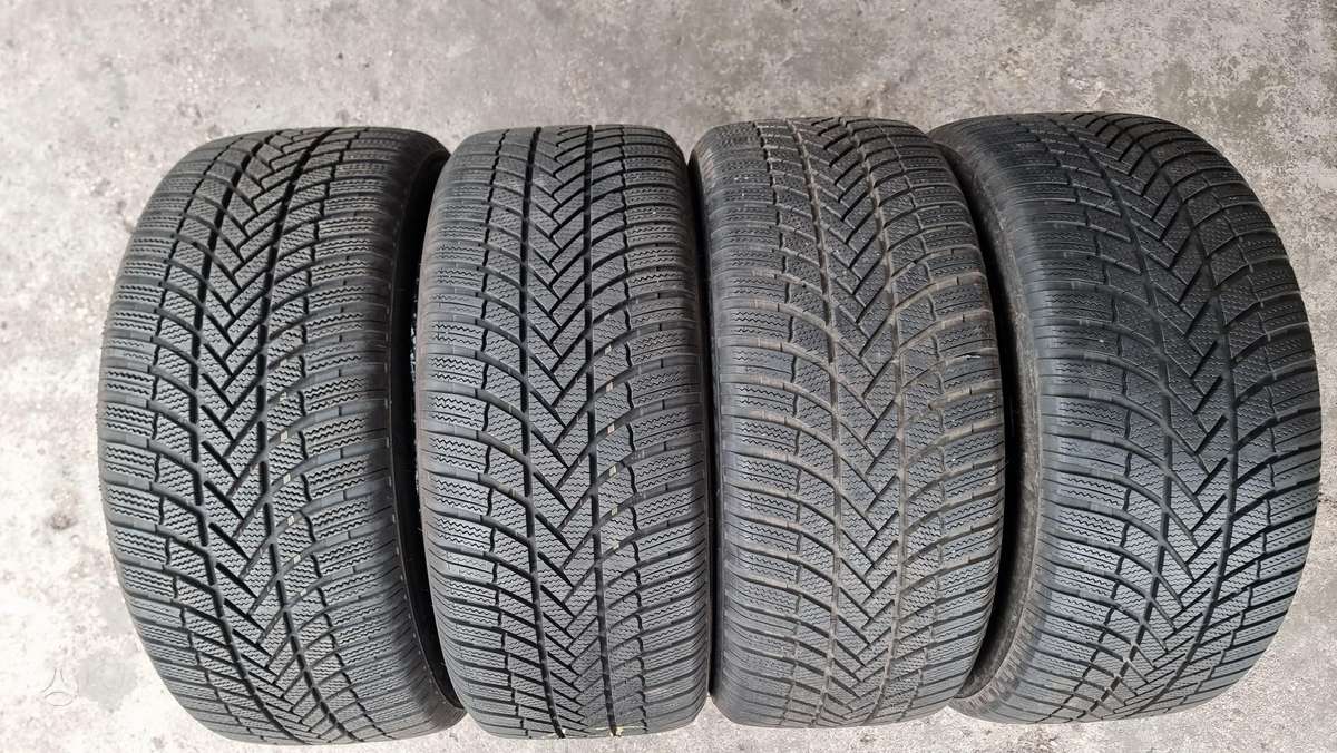 Bridgestone Blizzak LM 005, winter 255/50 R19