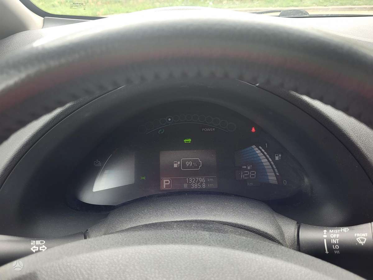 Nissan Leaf, 30 кВт·ч, Хэтчбек