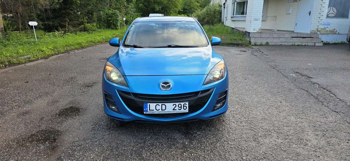 Mazda 3, 1.6 l., hatchback