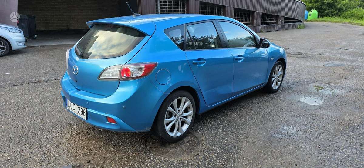 Mazda 3, 1.6 l., hatchback
