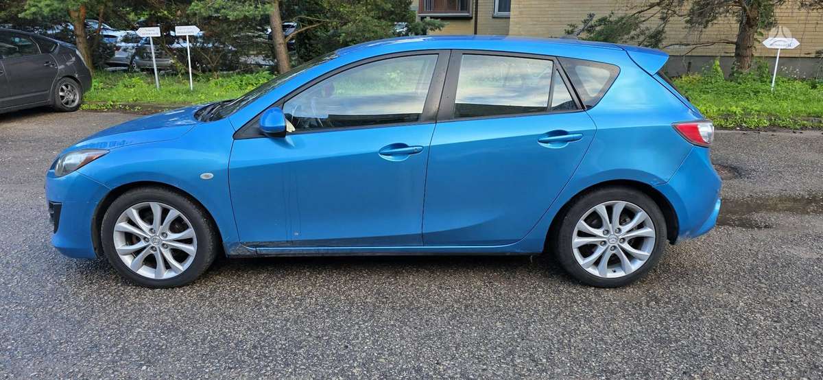 Mazda 3, 1.6 l., hatchback