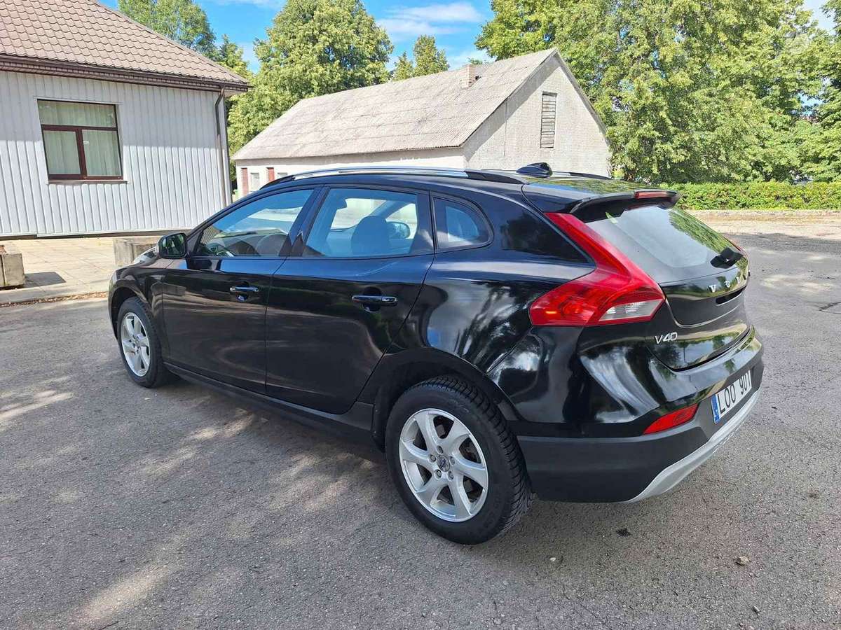 Volvo V40 Cross Country - 2
