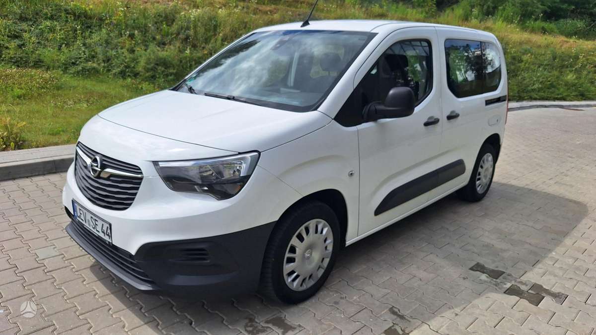 Opel Combo, 1.5 l., Минивэн