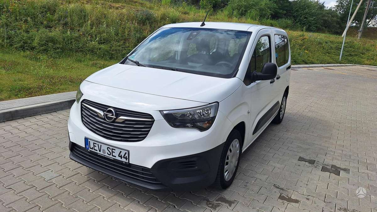 Opel Combo, 1.5 l., Минивэн
