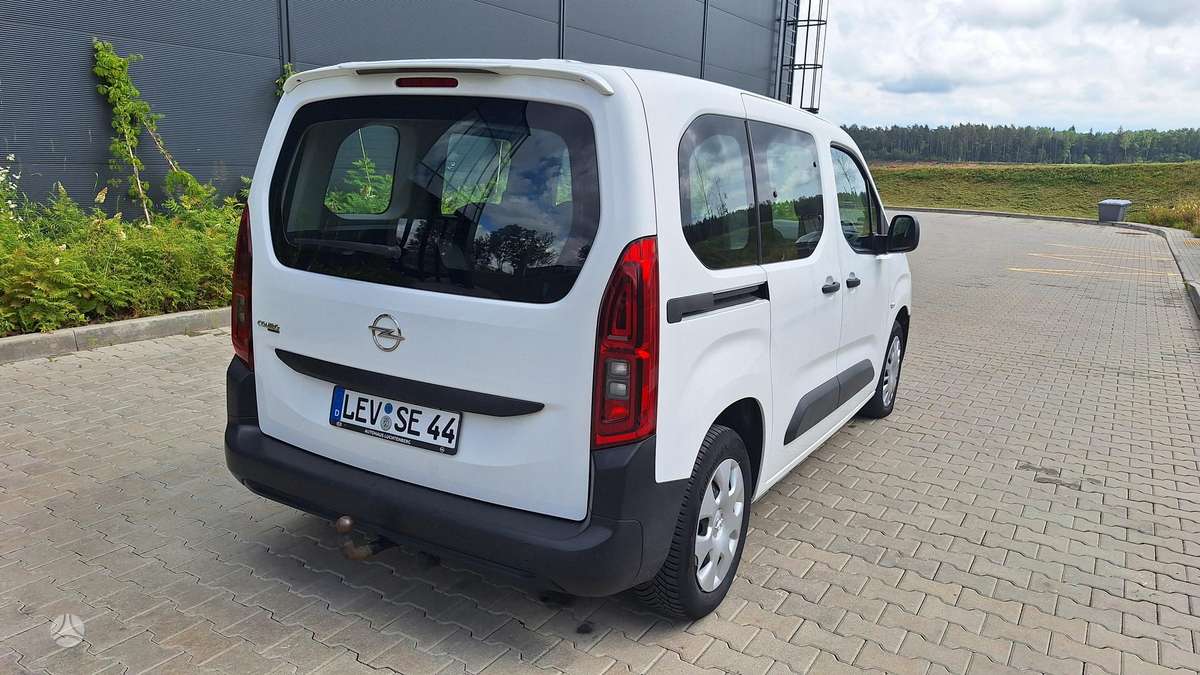 Opel Combo, 1.5 l., mpv / minivan