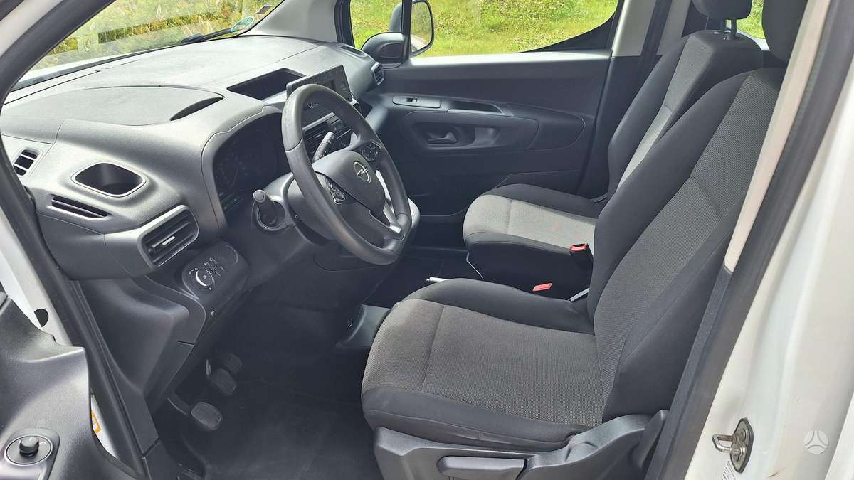 Opel Combo, 1.5 l., Минивэн