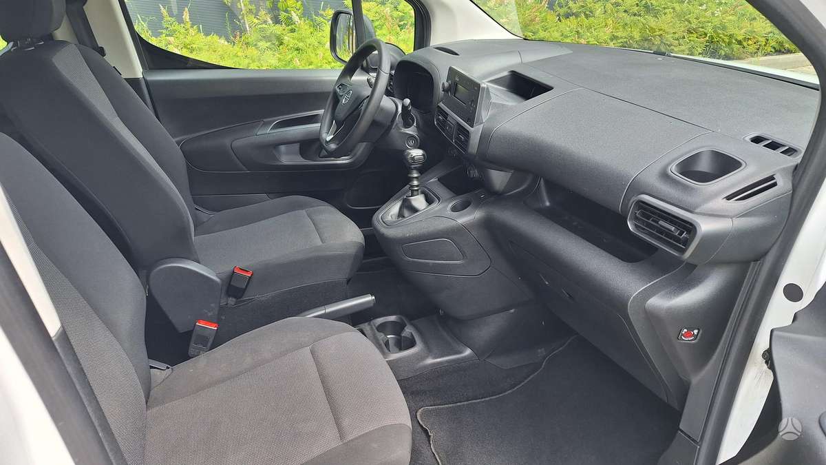 Opel Combo, 1.5 l., Минивэн