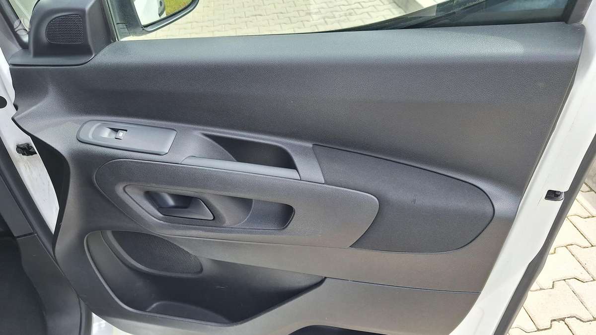 Opel Combo, 1.5 l., mpv / minivan