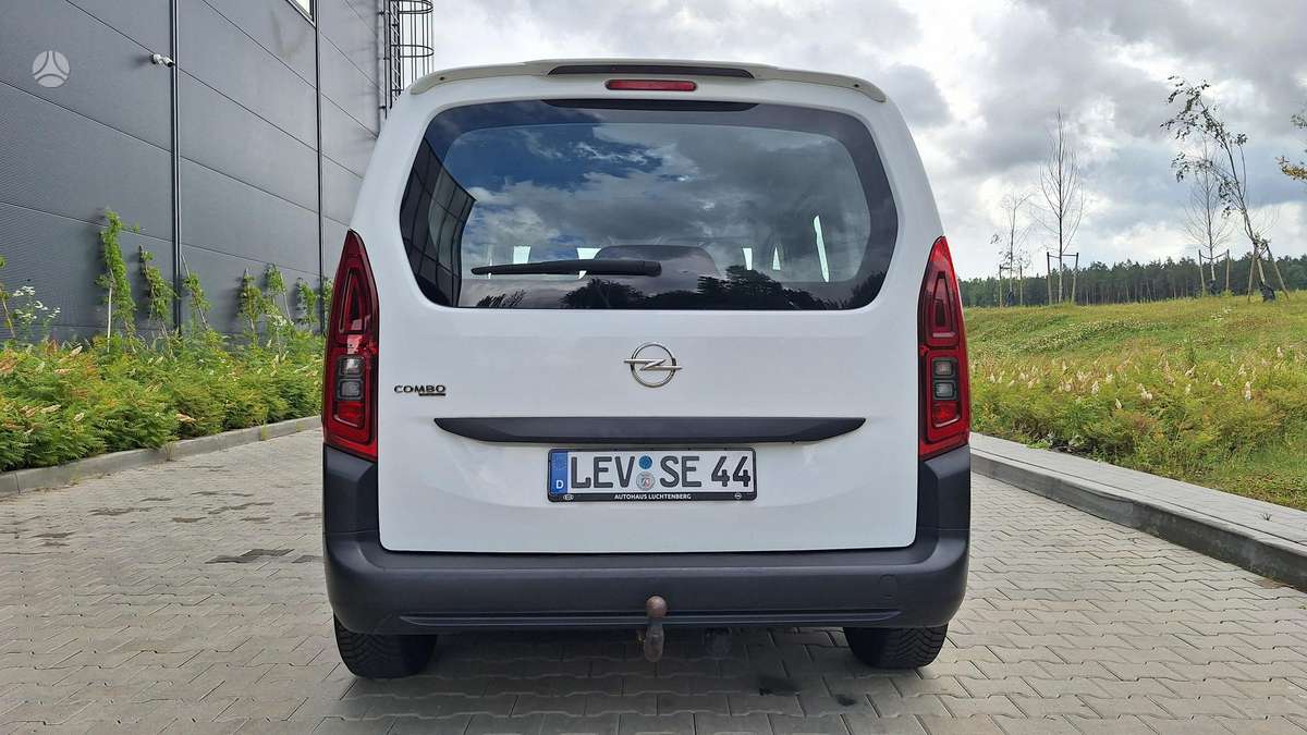 Opel Combo, 1.5 l., Минивэн