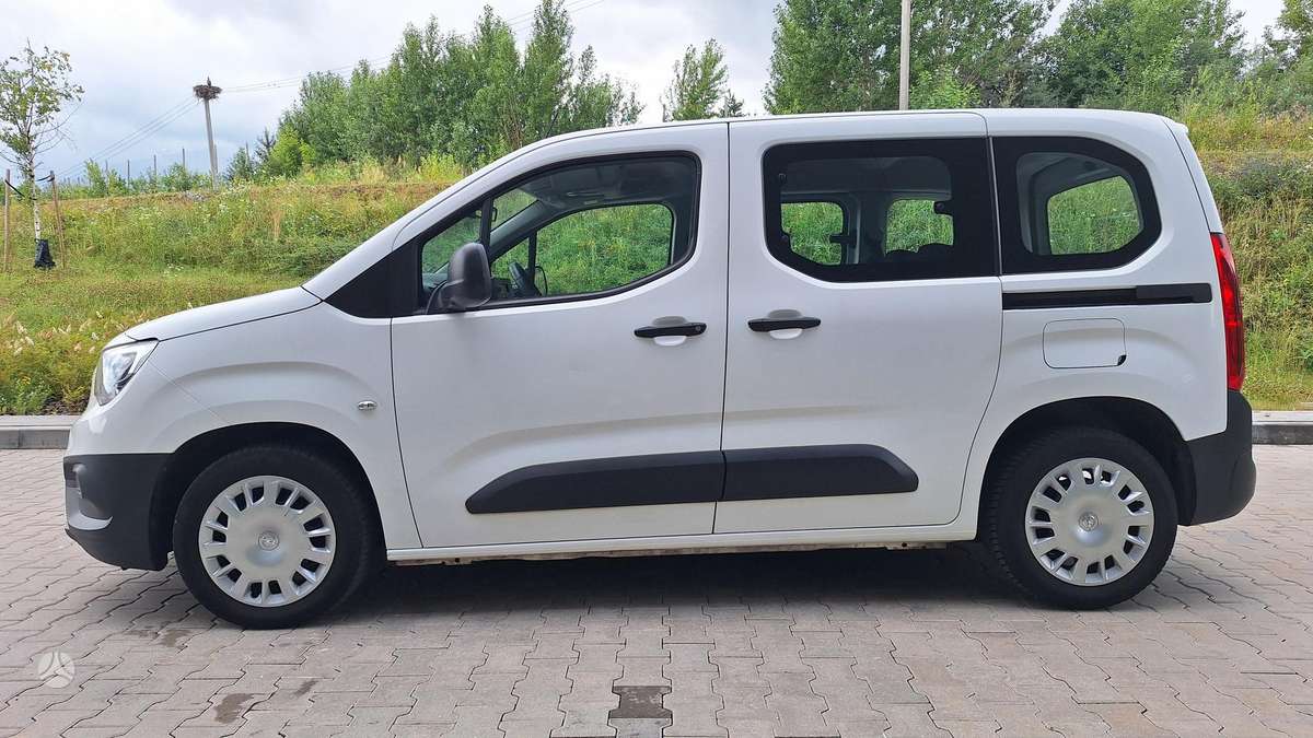 Opel Combo, 1.5 l., Минивэн
