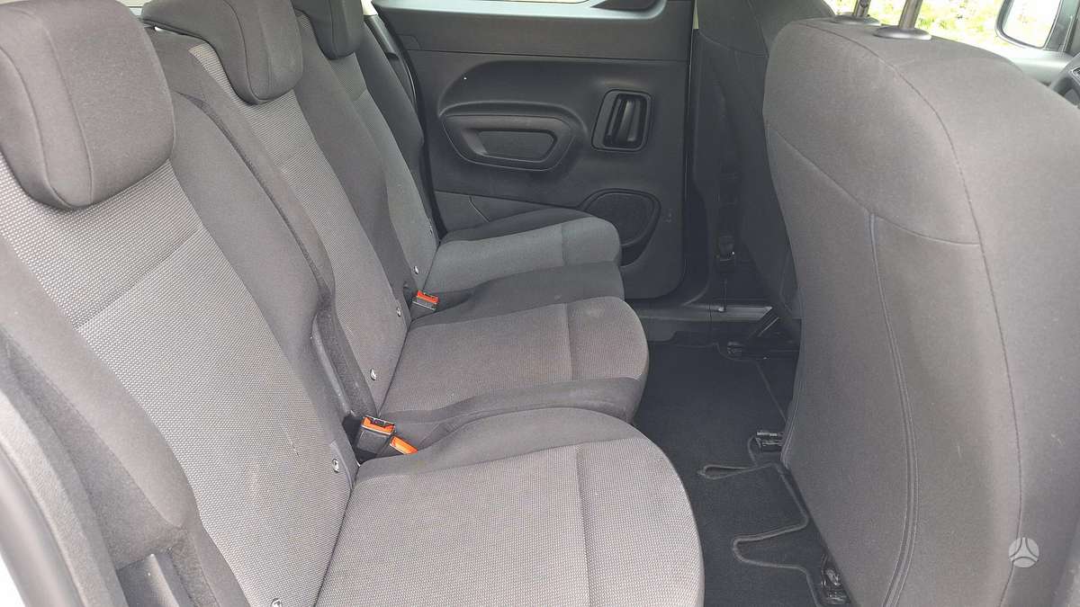 Opel Combo, 1.5 l., Минивэн