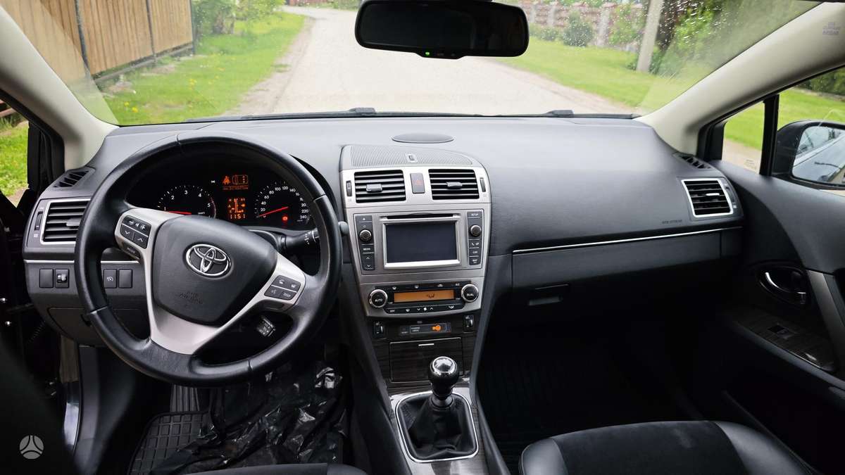 Toyota Avensis, 2.2 l., wagon