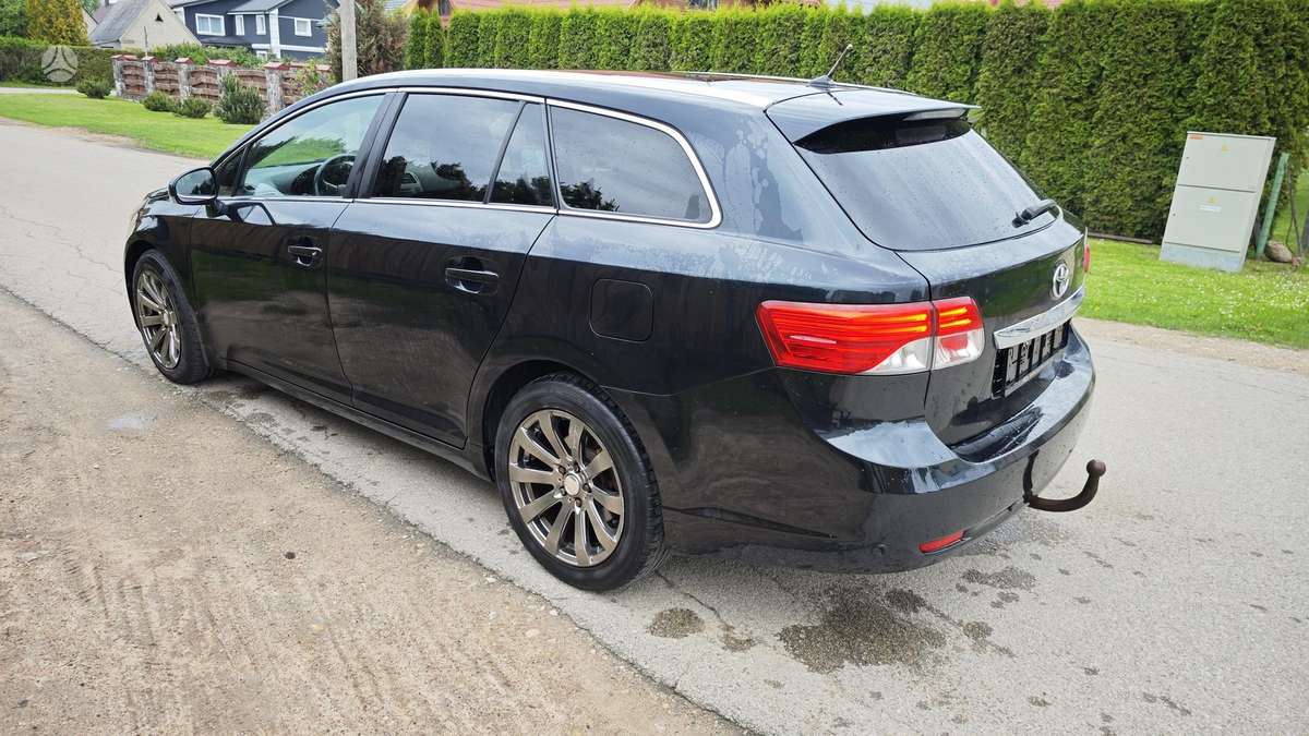 Toyota Avensis, 2.2 l., wagon