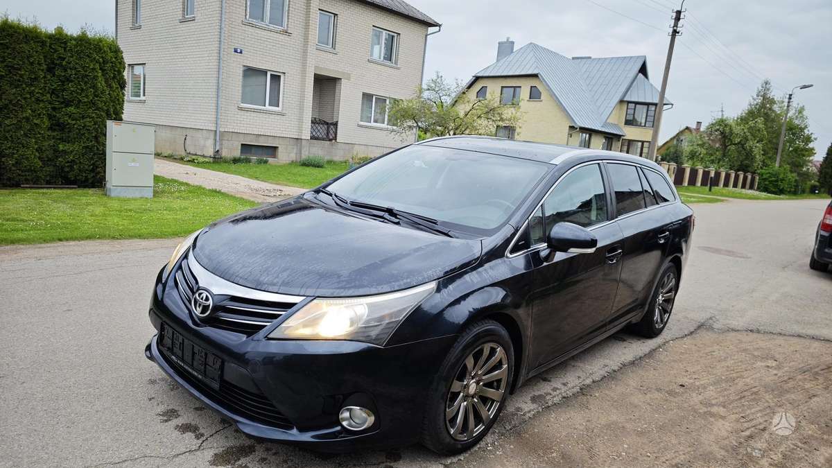 Toyota Avensis, 2.2 l., Универсал