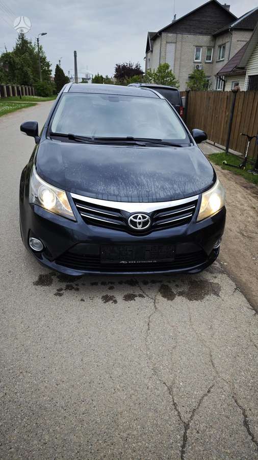 Toyota Avensis, 2.2 l., wagon