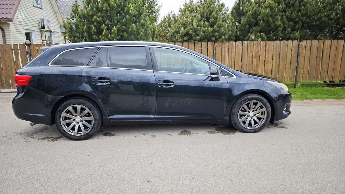Toyota Avensis, 2.2 l., wagon