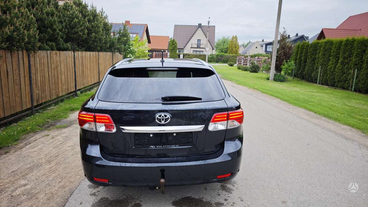 Toyota Avensis, 2.2 l., wagon
