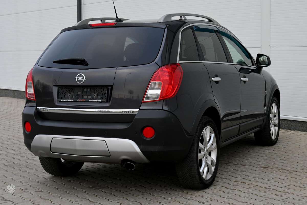 Opel Antara, 2.2 l., off-road / crossover
